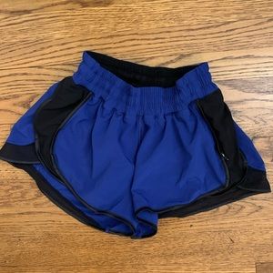 LULULEMON Hottie Hot Short Size 4 Blue/Black